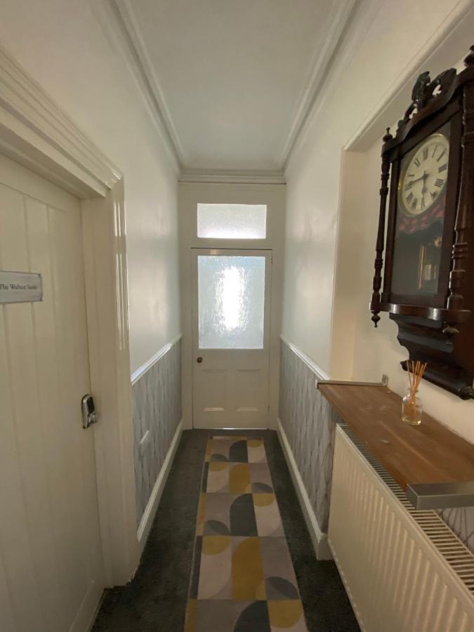 The Walnut Suite Lovely One Bedroom Flat In Stoke. Plymouth Exterior photo