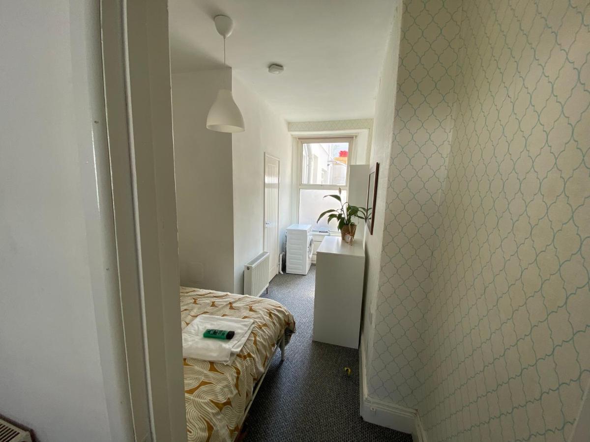 The Walnut Suite Lovely One Bedroom Flat In Stoke. Plymouth Exterior photo