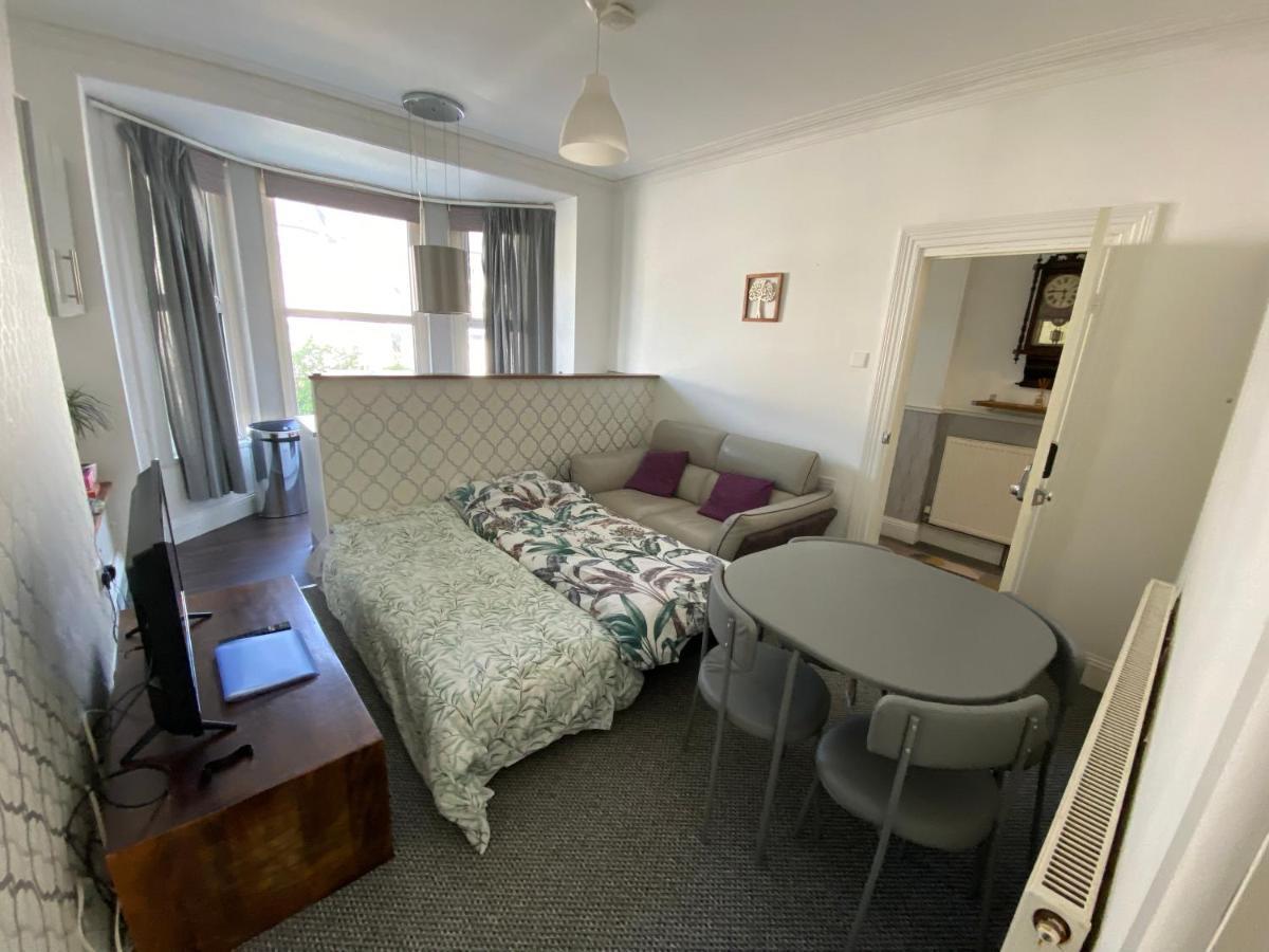 The Walnut Suite Lovely One Bedroom Flat In Stoke. Plymouth Exterior photo